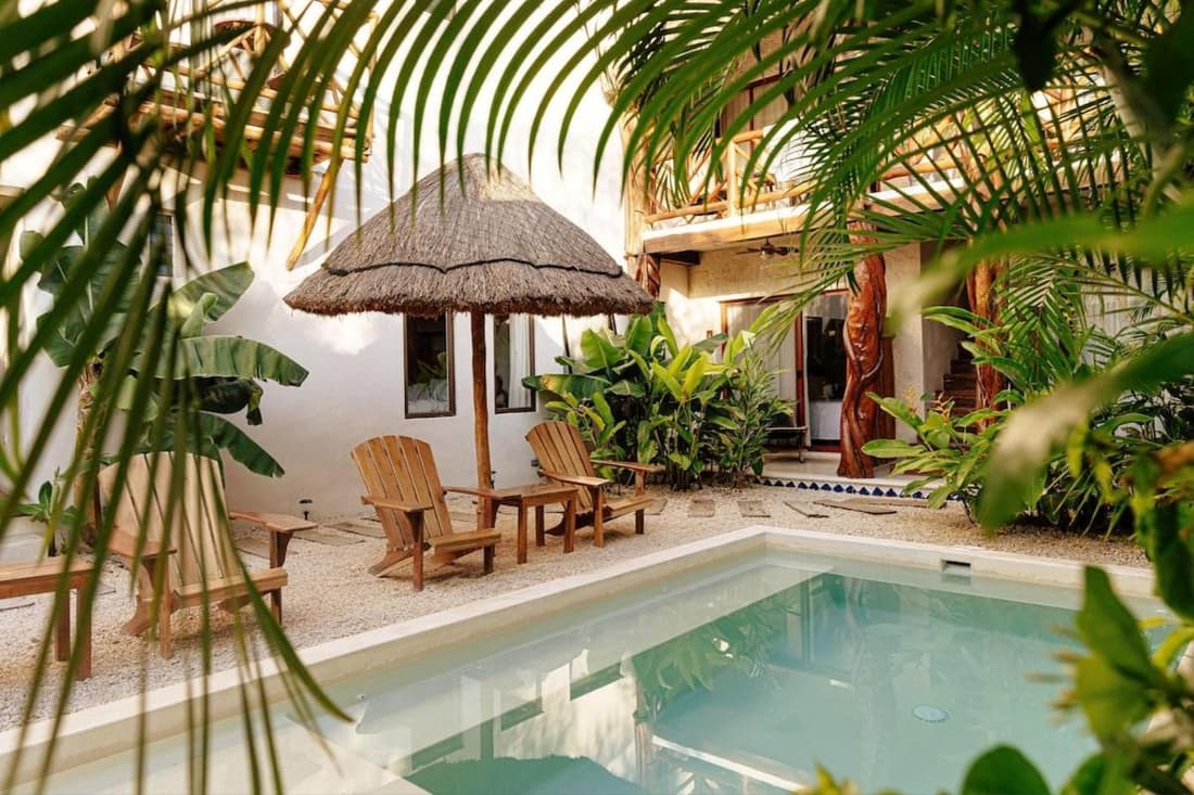 Villa Caribena, Breakfast and Concierge