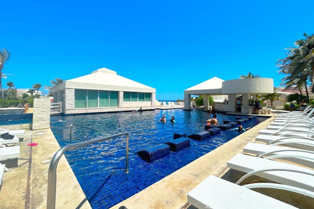 Beautiful Maya Studio on Cancun Beach
