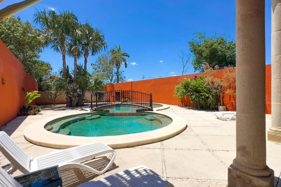 Family 3 bdrm Hacienda House in Centro