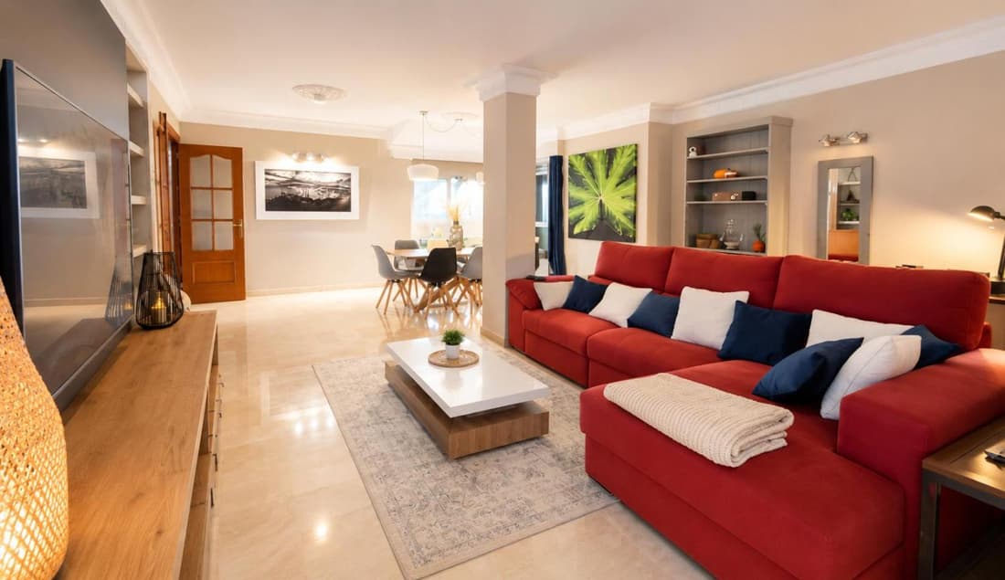 Duplex Idéal Vue Mer & Montagnes, à 5 min à Pied de la Plage