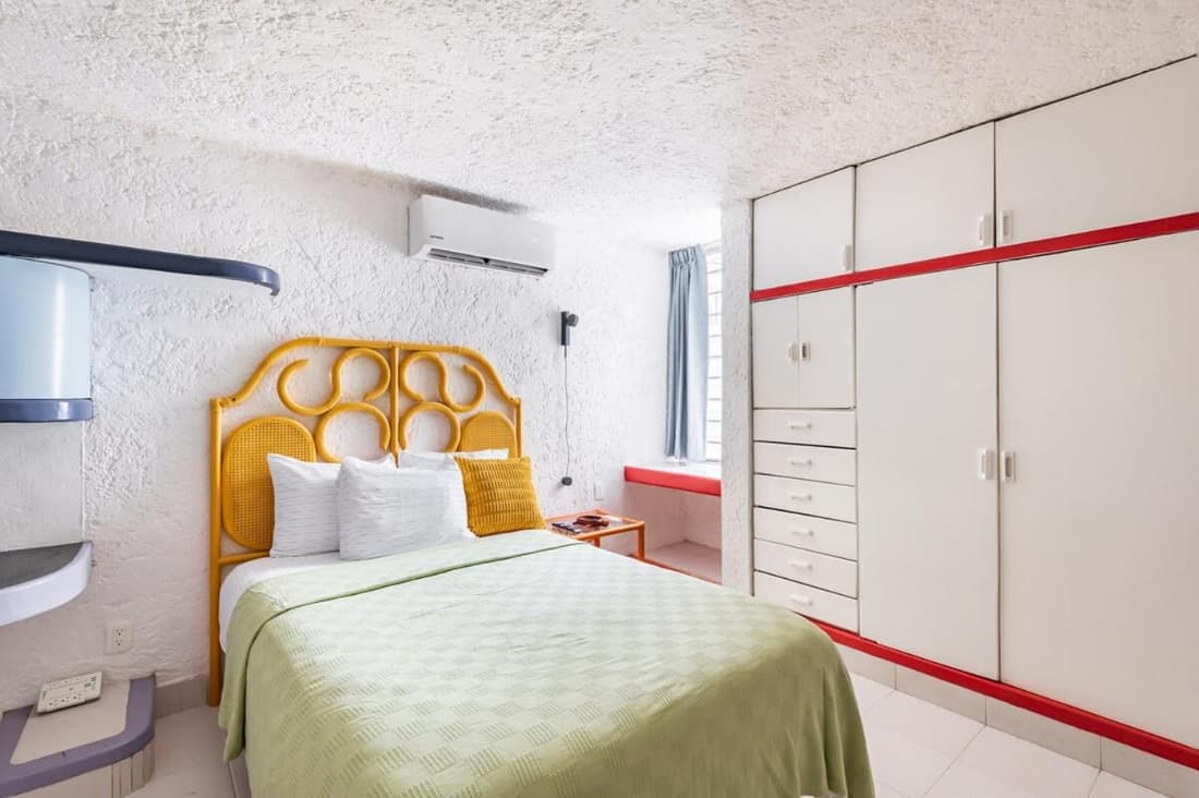 Cozy historic house 10 min to best beaches