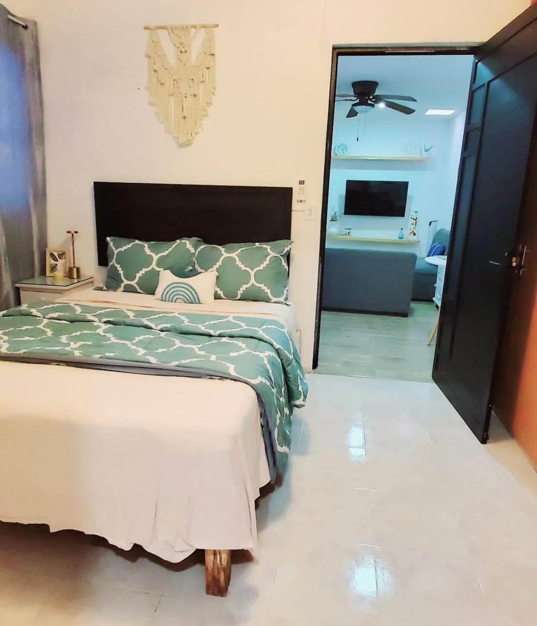 Estudio Privado a 3 cuadras de Gran Plaza y Bus a la Playa