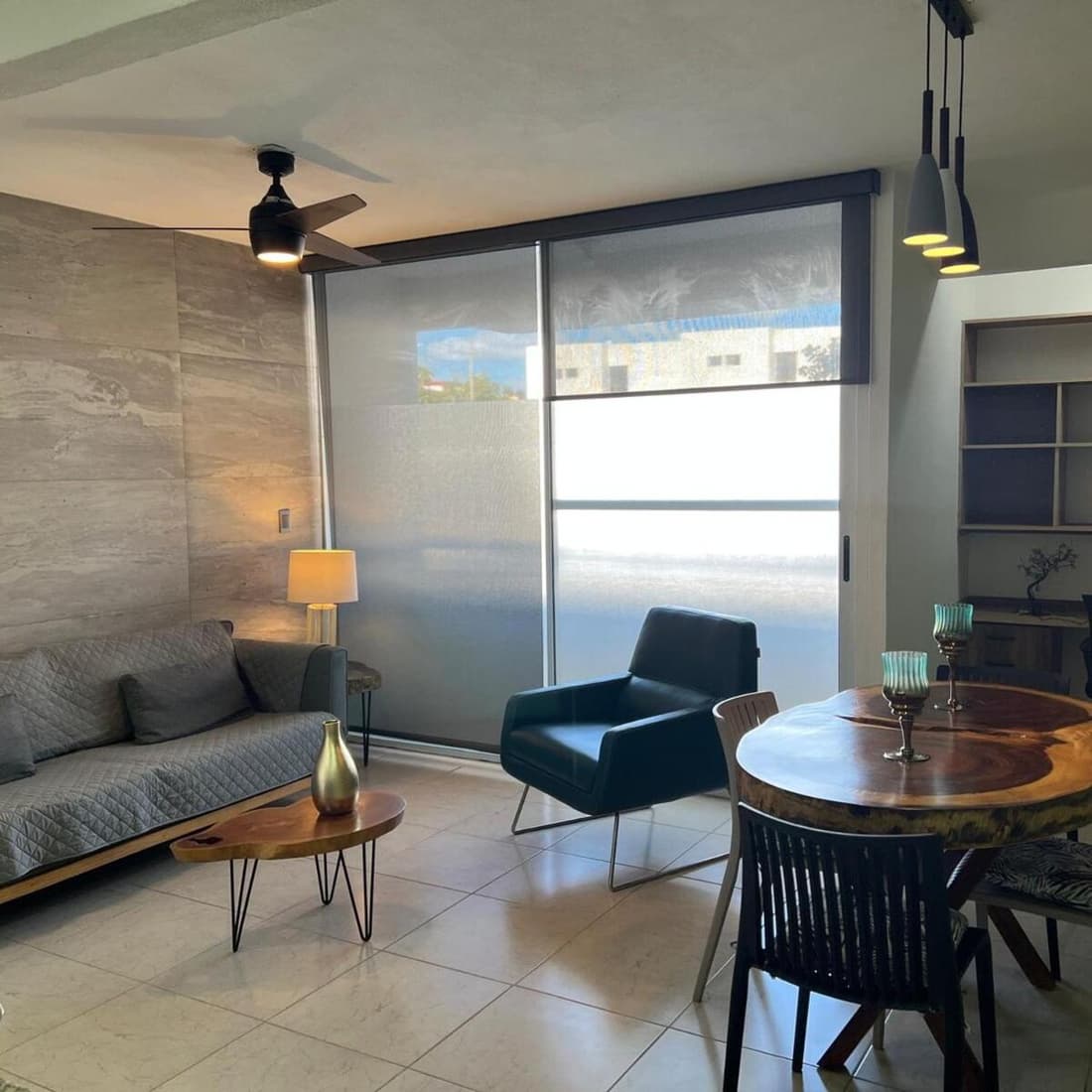 Modern 2BR 2BA Workspace Wifi Pools 24x7 Sec