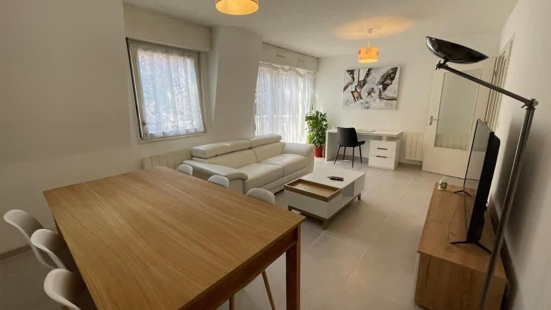 Le Bois Gentil - Grand appartement familial, proche de Genève et du Palexpo