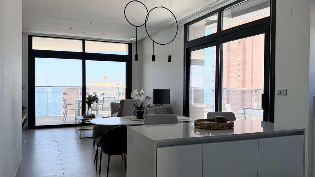 Sunset Sailors Apartment By Leo