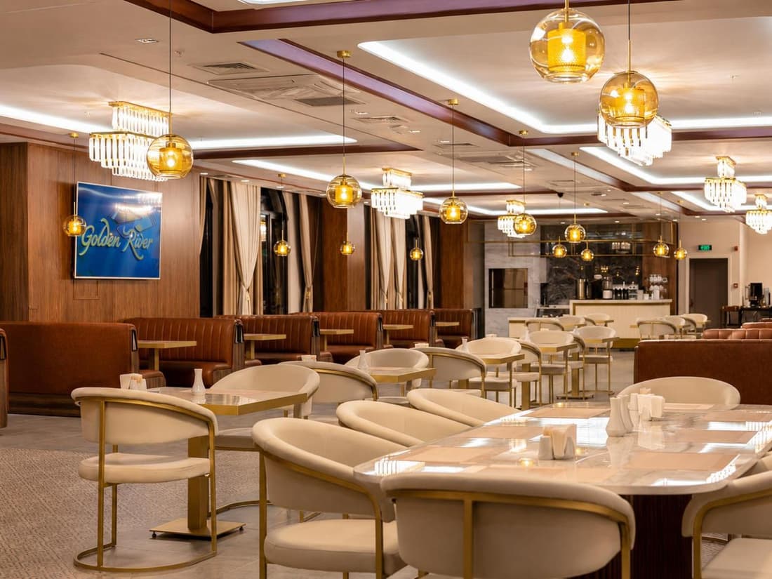 Golden River Hotel By Continent