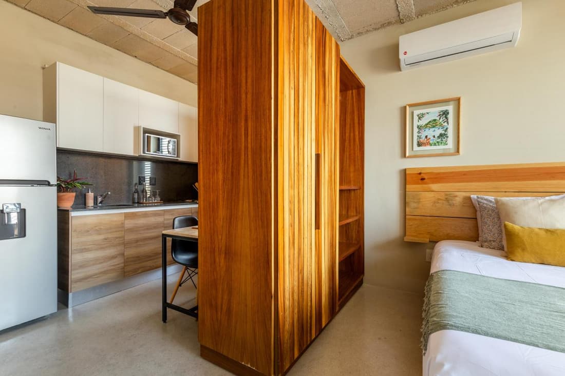 Urban Loft w Rooftop Pool in Donceles