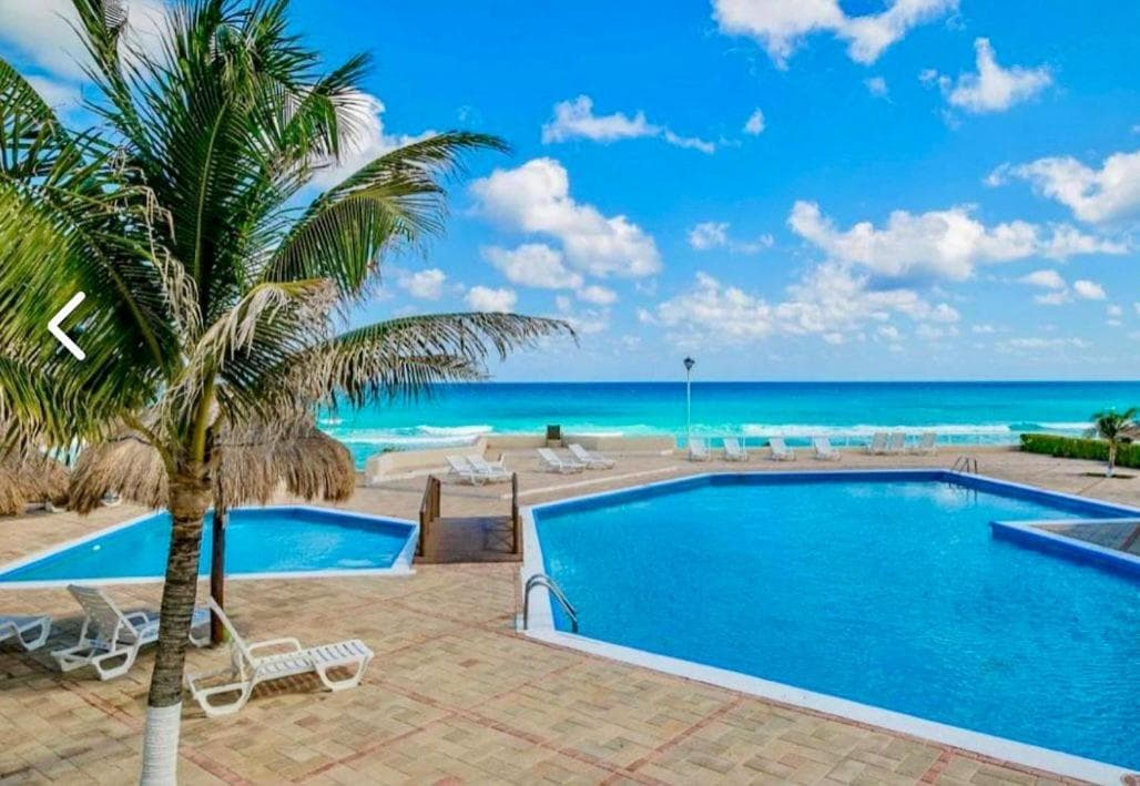Brisas aparthotel en la playa