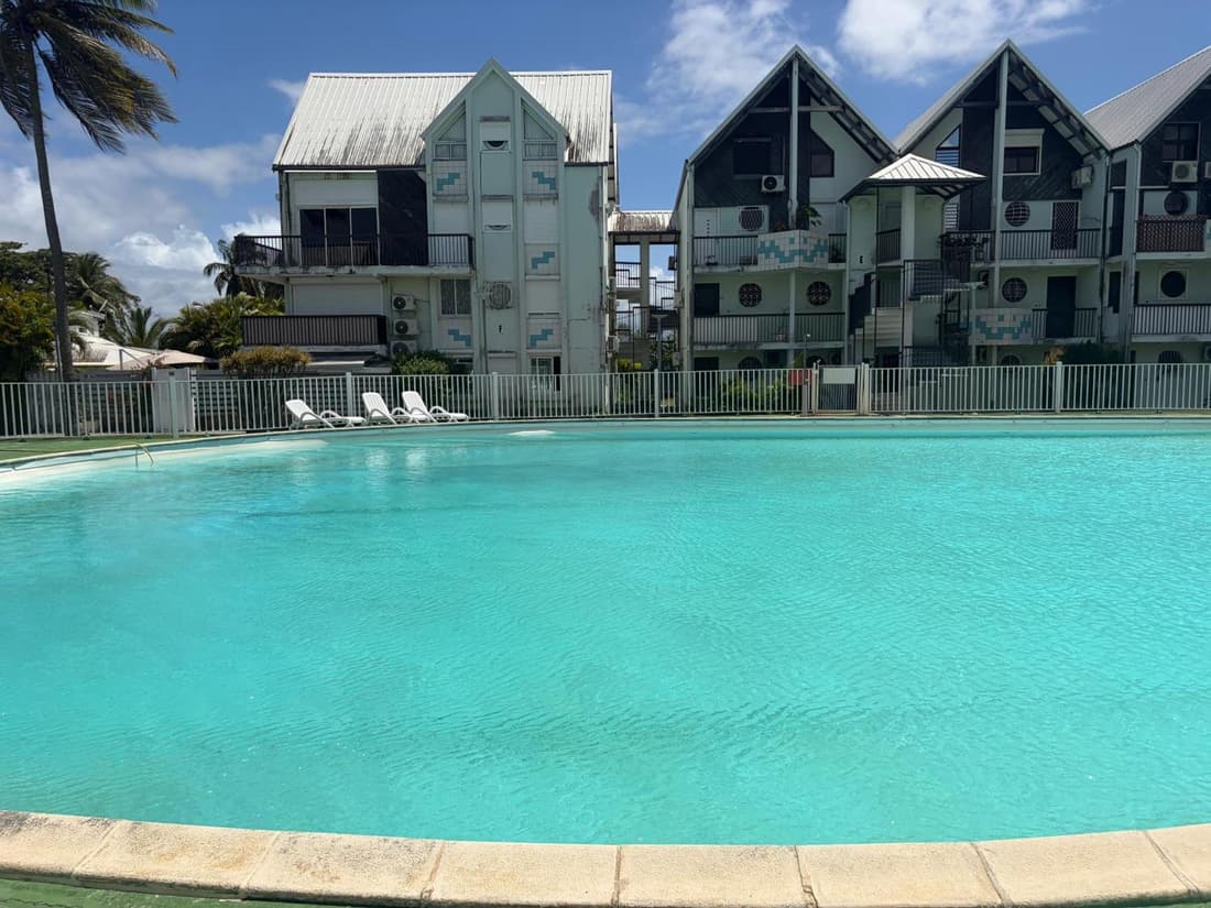 Pieds dans l eau Piscine Calme Appartement Althéa