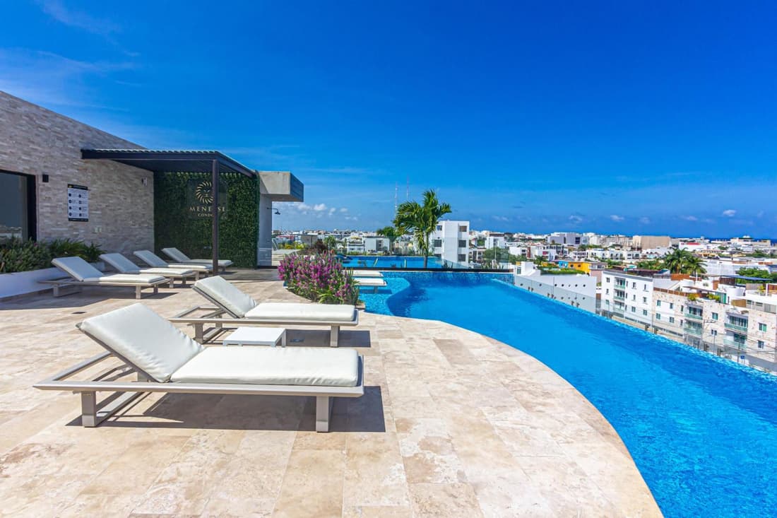 Stylish studio near 5th Avenue with ocean views