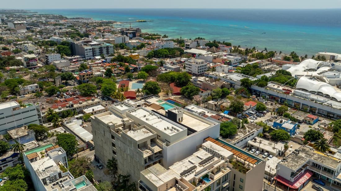 Musa Del Carmen, Centric Apt with Rooftop, Pool, Hot tub, Gym