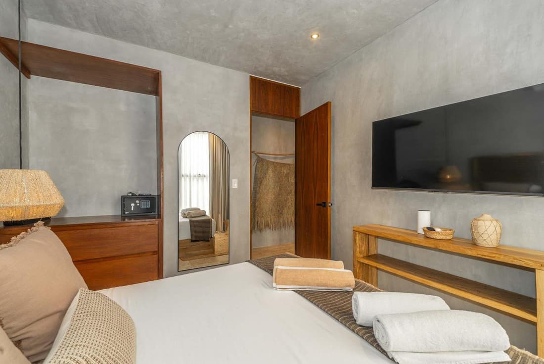 Seremonia Villa with Rooftop Pool & Beach Club Access