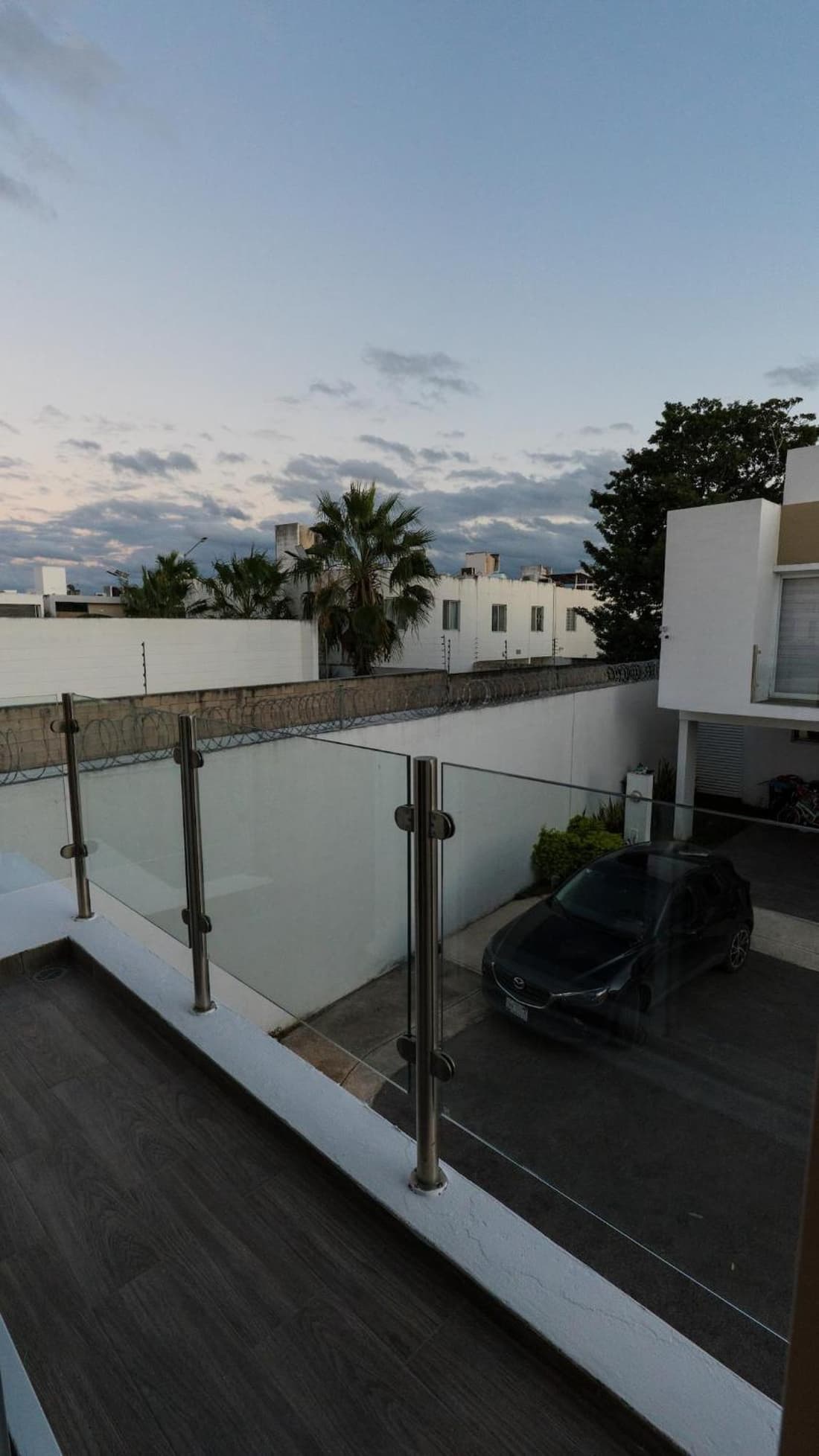 House with Private Pool BBQ Beach 15 Min Away