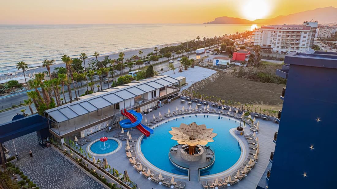 World Star Beach Resort & Spa