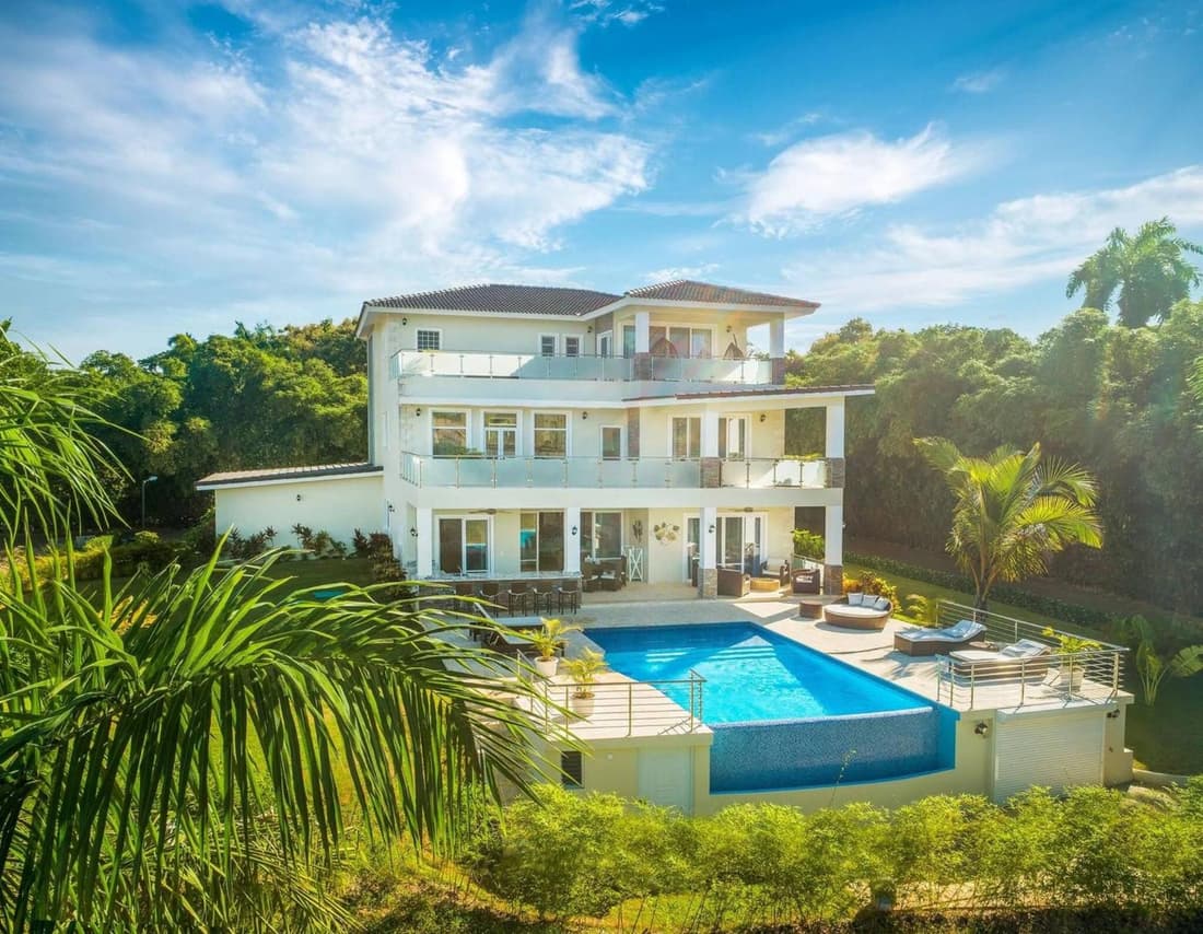Luxe Villa Gated Community Caribbean Sun