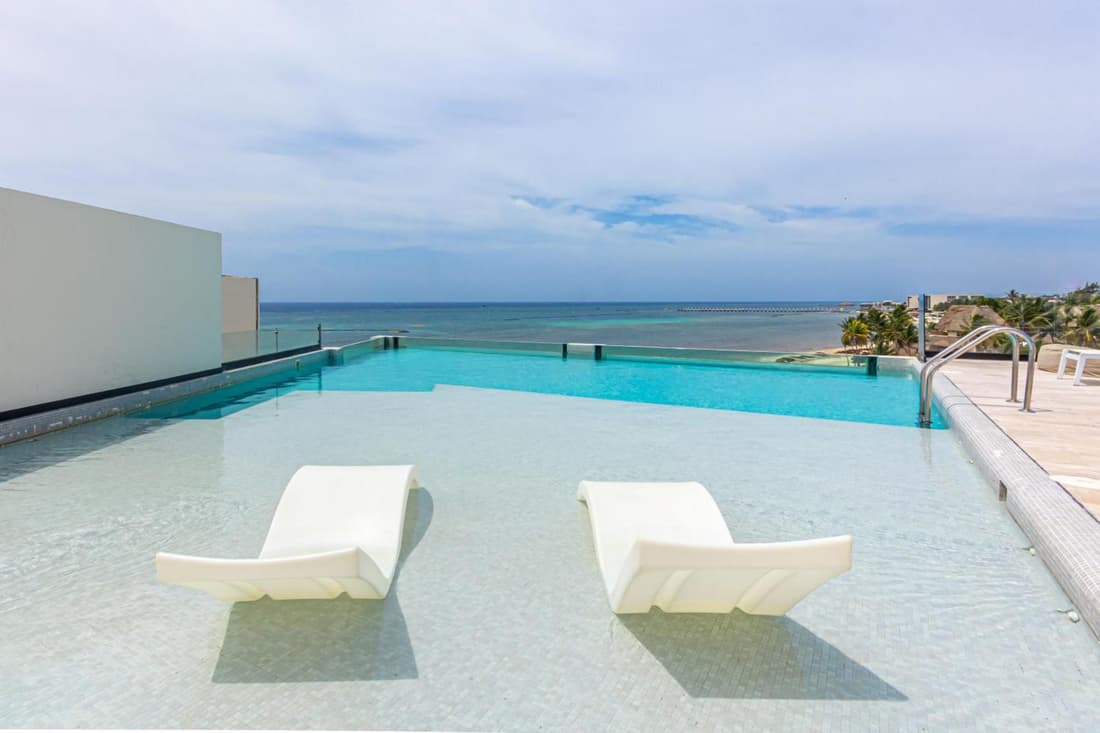 Right on The Beach, Gym, Location, Private Plunge