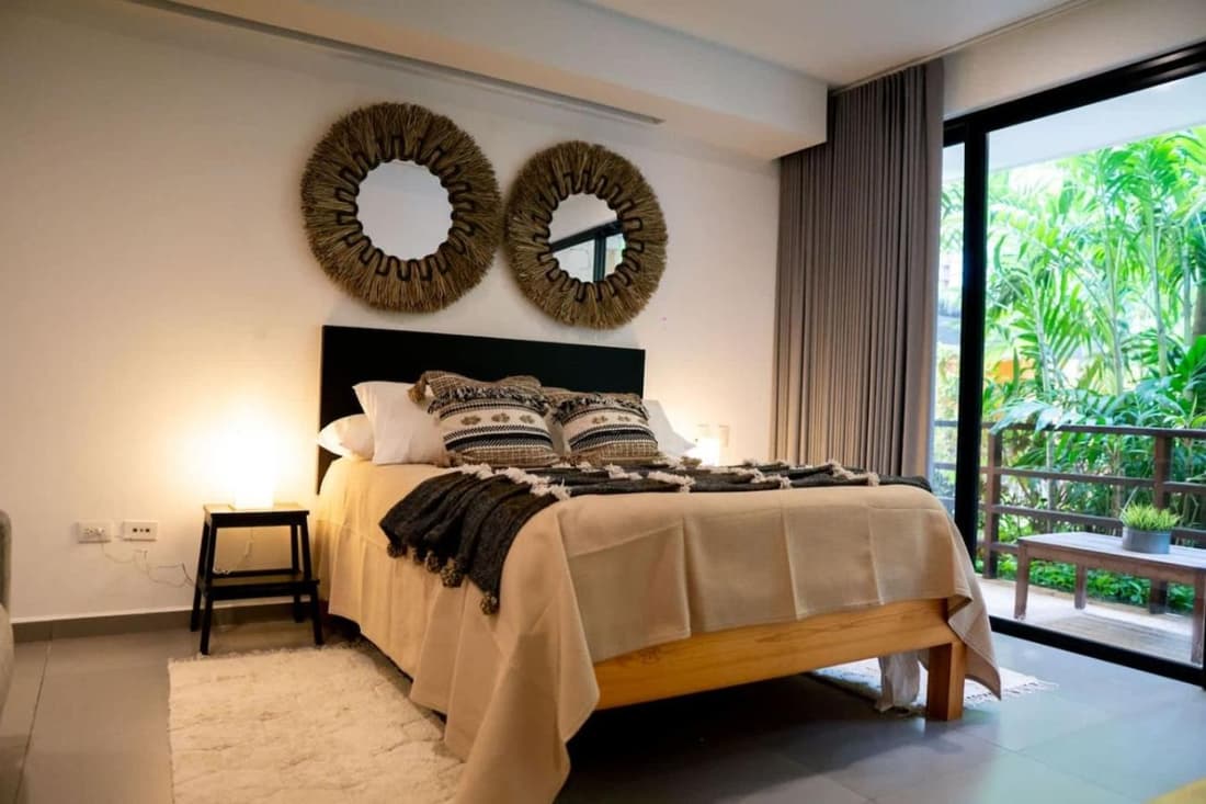 Lunada Bright Stay with Rooftop Amenities