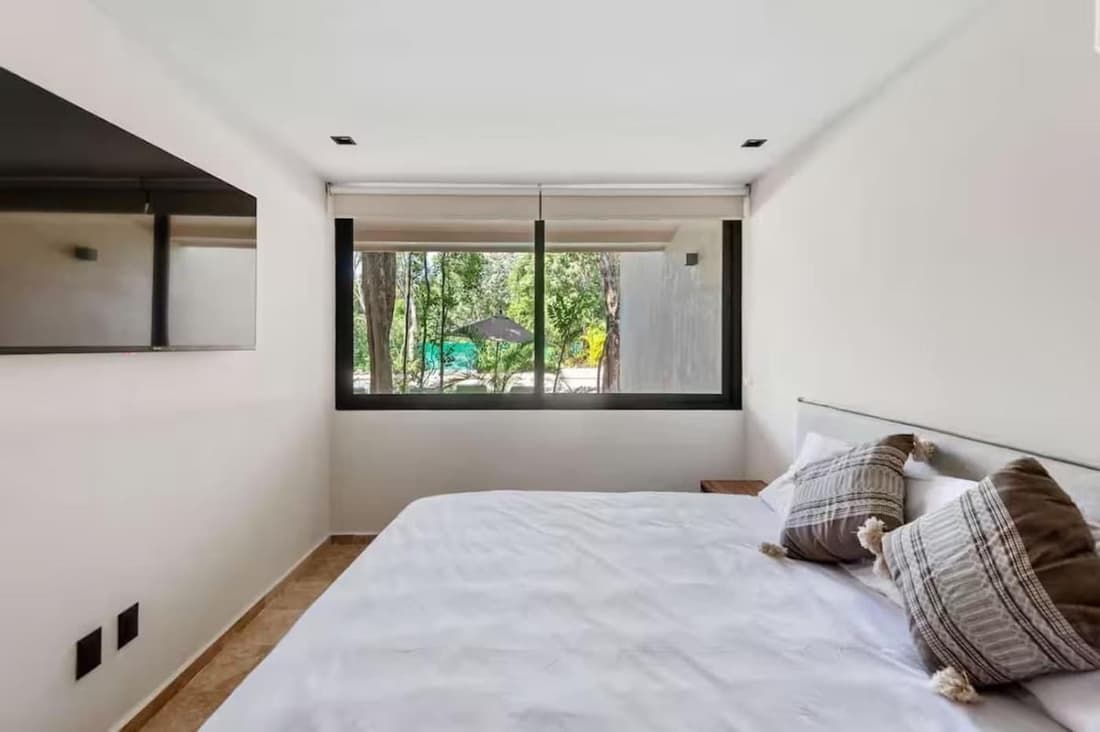 Chic Jungle 1BR Balcony Priv Pool Steam & Gym