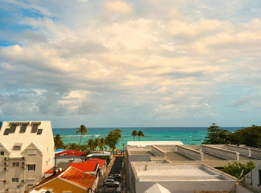 Ocean Eleven Boutique Stay - Skylight Loft - Caribbean Sea Views