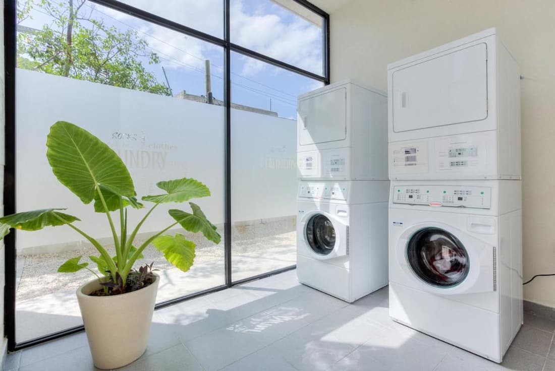 Unbeatable Location with 2 Bedrooms and Pool 508