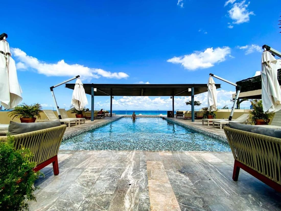 Joy Apt with rooftop and panoramic views
