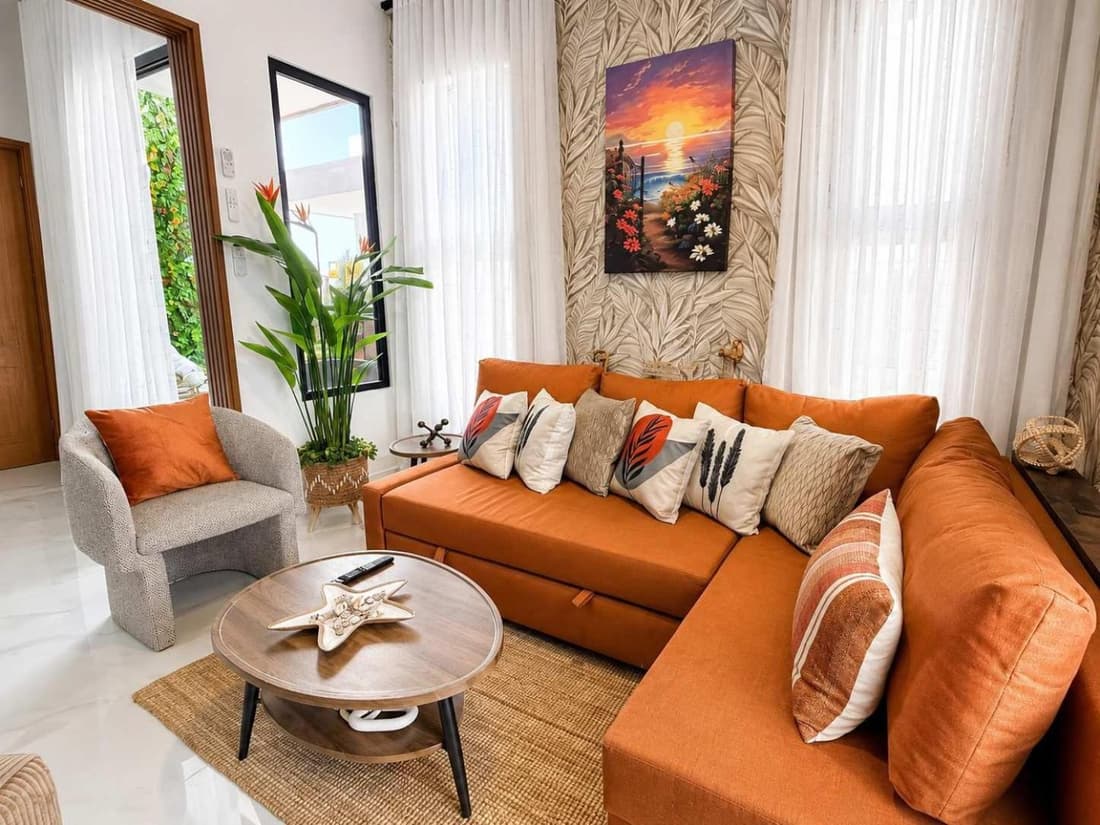 Luxury 2BR Penthouse Rooftop Jacuzzi Near Beach