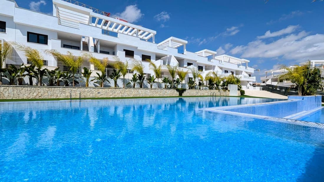 SUNNY HILLS dream apartment