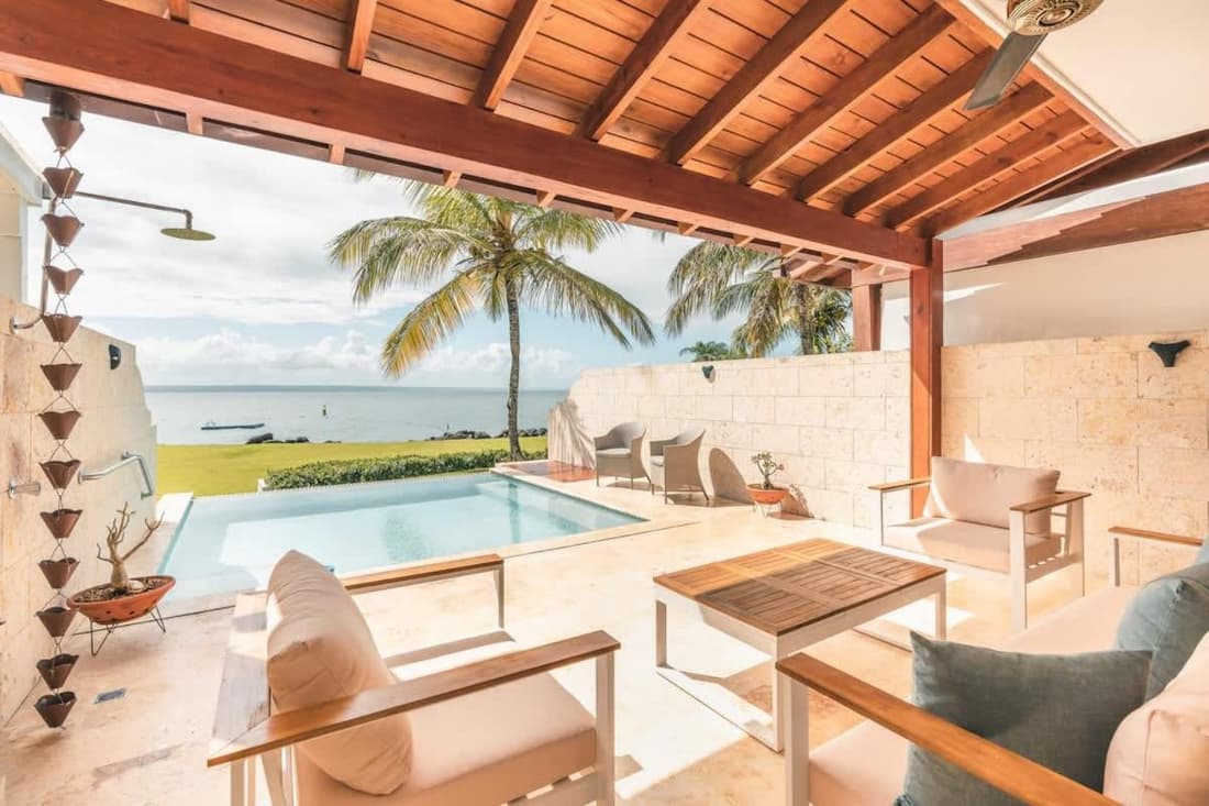 3BR Beachfront townhouse at Puerto Bahia