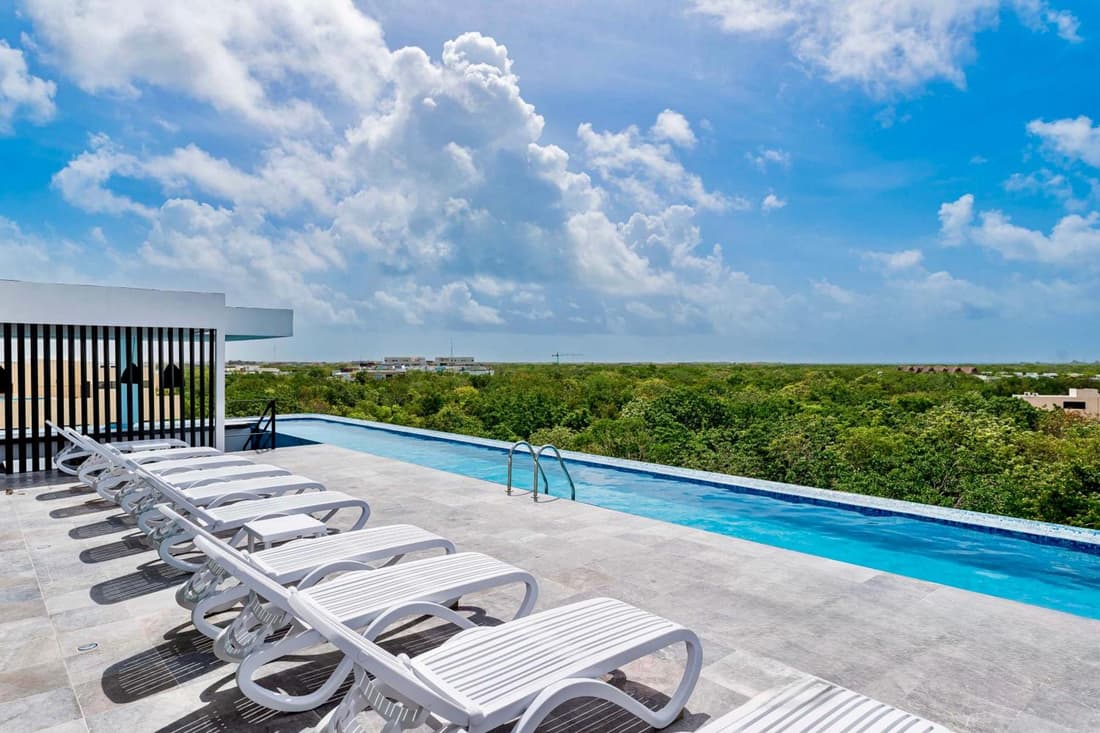 Stylish Sexy 1 Bd W/ Private Pool & Rooftop Pool