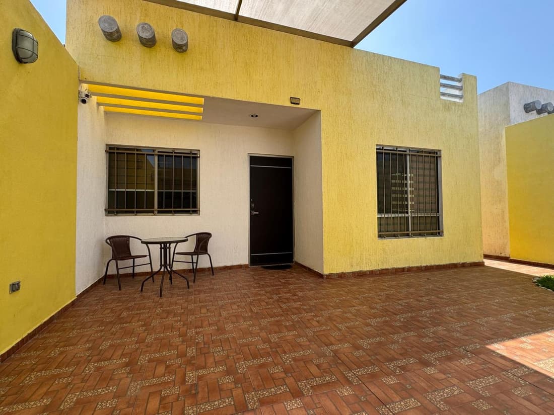 Bonita Casa Vacacional. Punto medio entre ciudad y playa