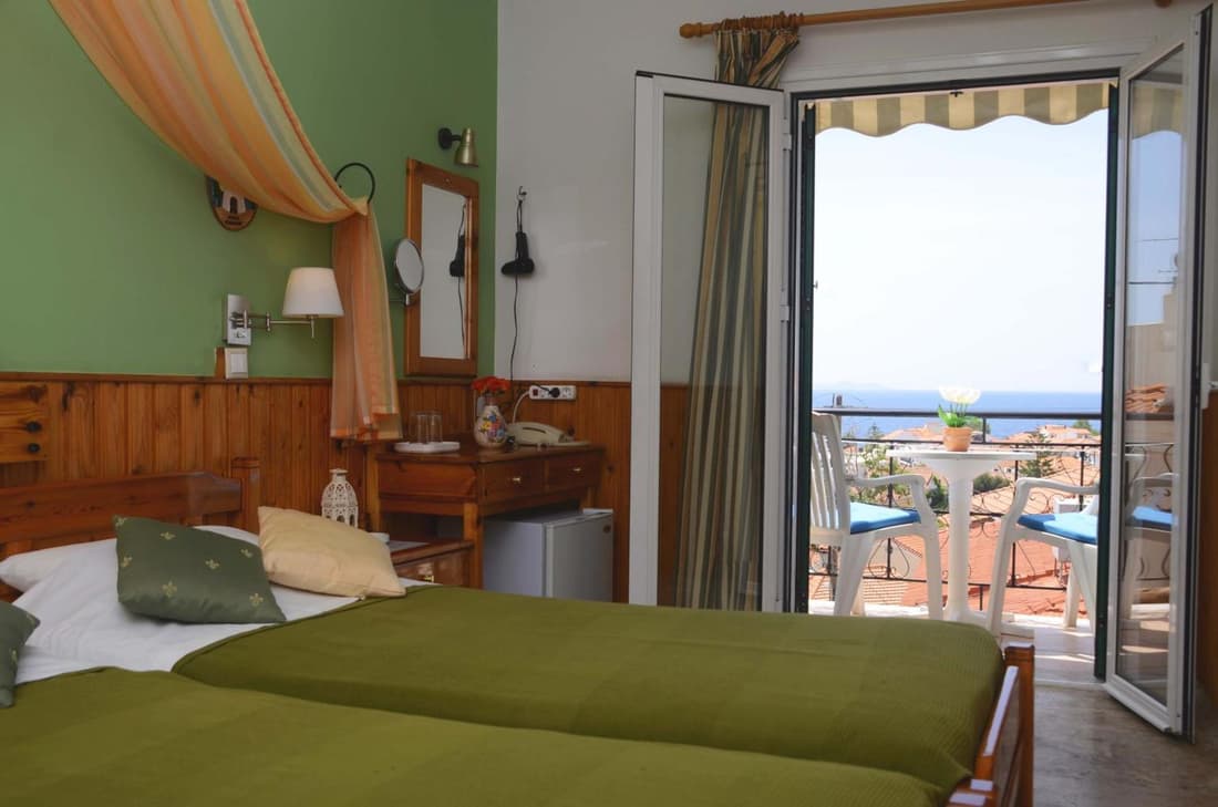 Samaina HOTEL