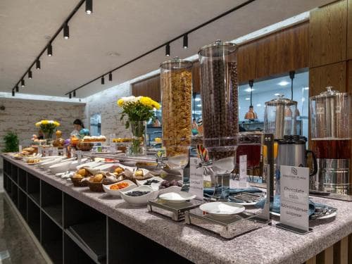 Paradise Plaza Luxury Hotel