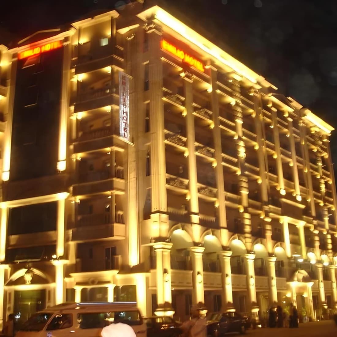 Emilio Hotel Luxor