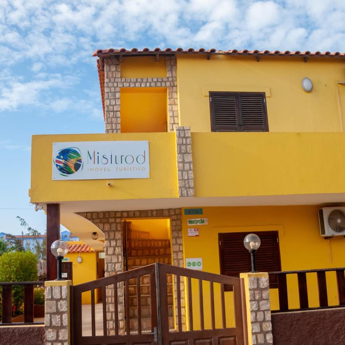 Misturod Aparthotel