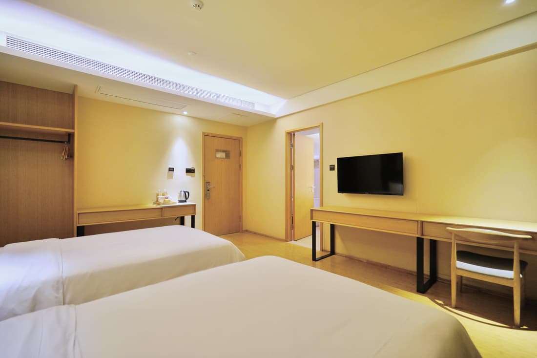 Ji Hotel (Hongqiao Airport Huqingping Road)