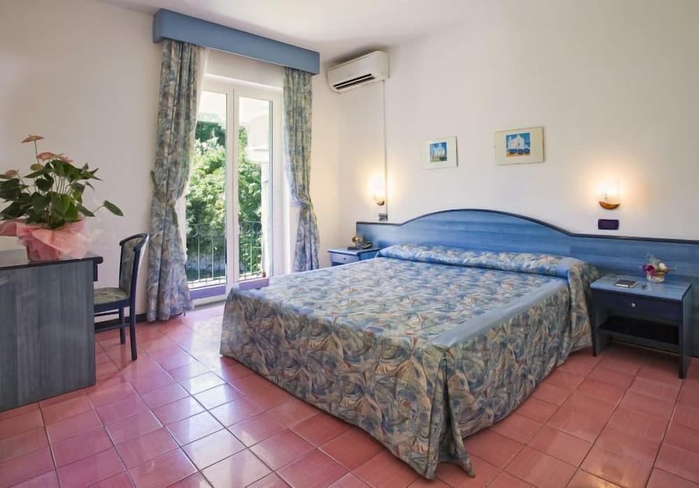 Hotel Antares