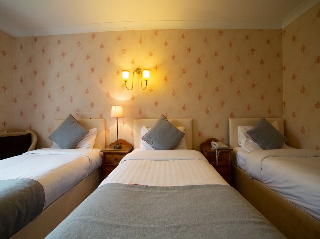 Oyo Fines Bayliwick Hotel
