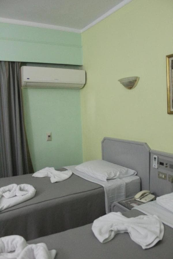 Emilio Hotel Luxor
