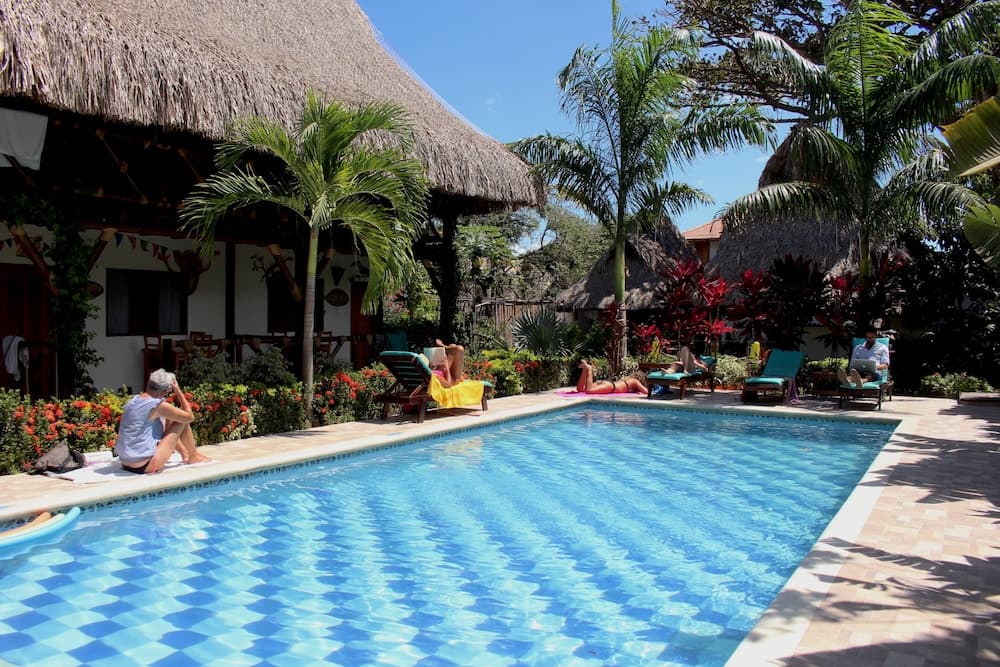 Primaluna Beach Hostel