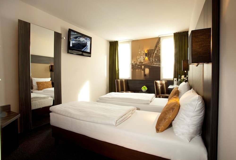 CENTRO HOTEL AYUN