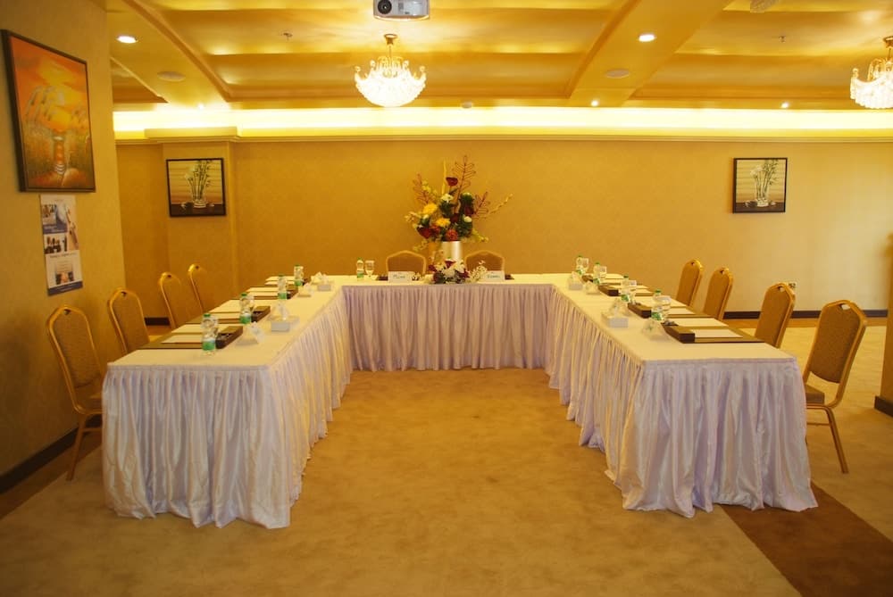 Garden Hotel