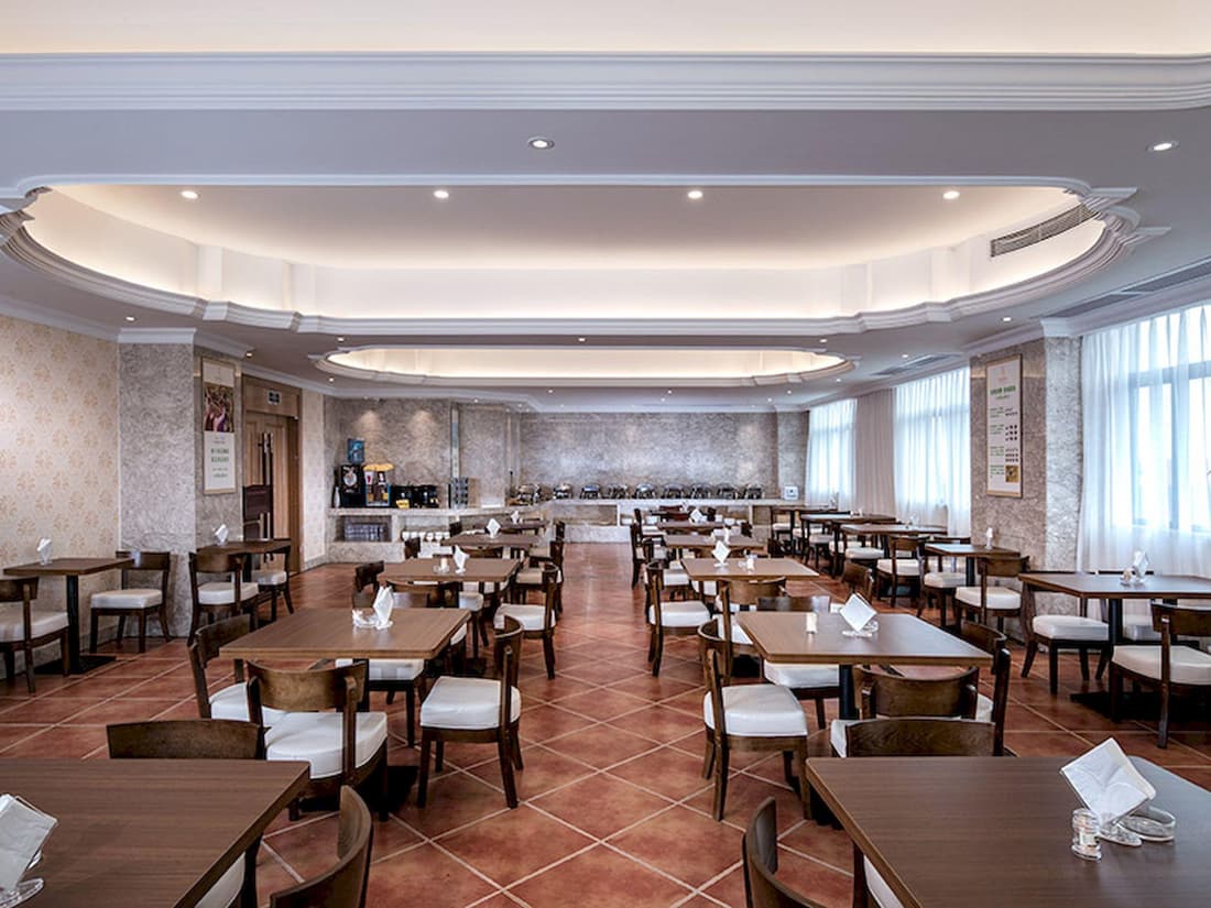 Vienna International Hotel (Guangzhou Shijing)