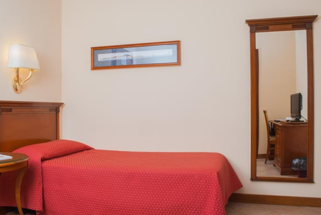 Le Cheminee Business Hotel