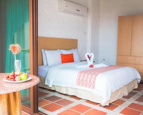 BAJA MONTAÑITA BEACH RESORT