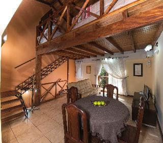 Arami Hotel & Lodge