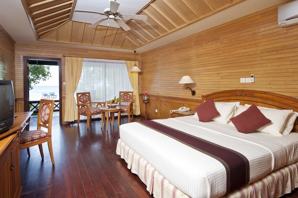 Royal Island Resort & Spa - World Explore