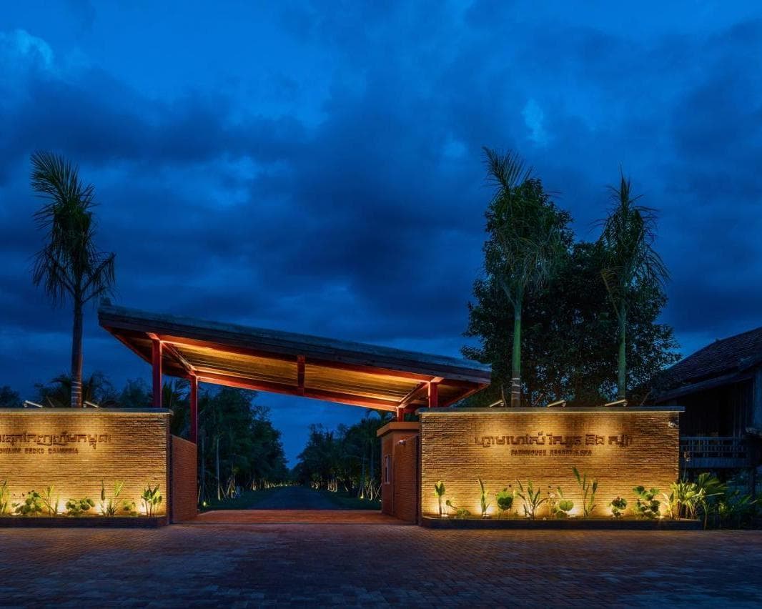Farmhouse Resort & Spa