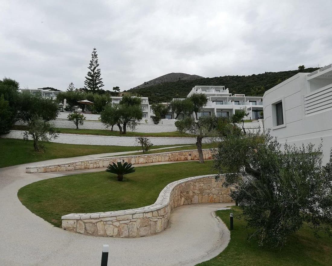  Lichnos Beach Hotel & Suites