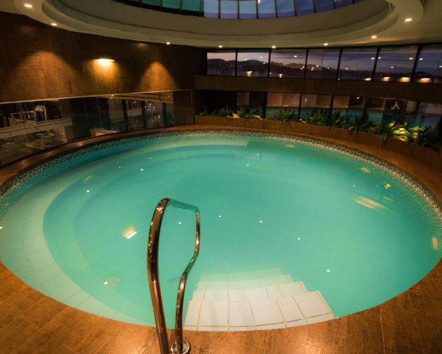 ROLES HOTEL