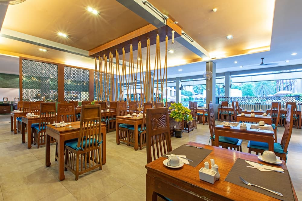 Rawai Palm Beach Resort